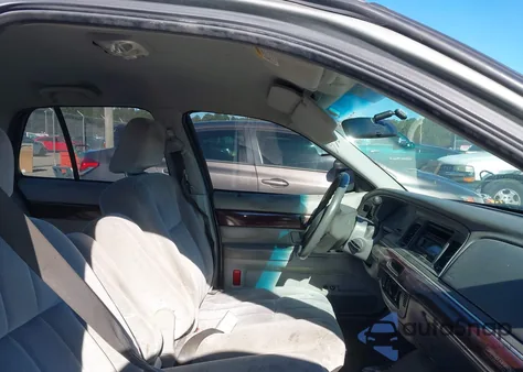 2003 Mercury Grand Marquis Gs из США, поврежденный, VIN 2MEFM74W23X624103